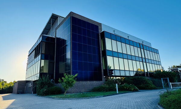 Gebäudeansicht Rechenzentrum Hannover - GRASS-MERKUR