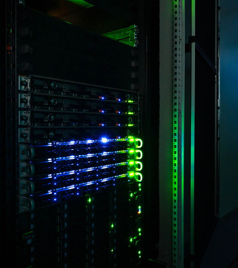 Rack im Serverraum Rechenzentrum Hannover - GRASS-MERKUR