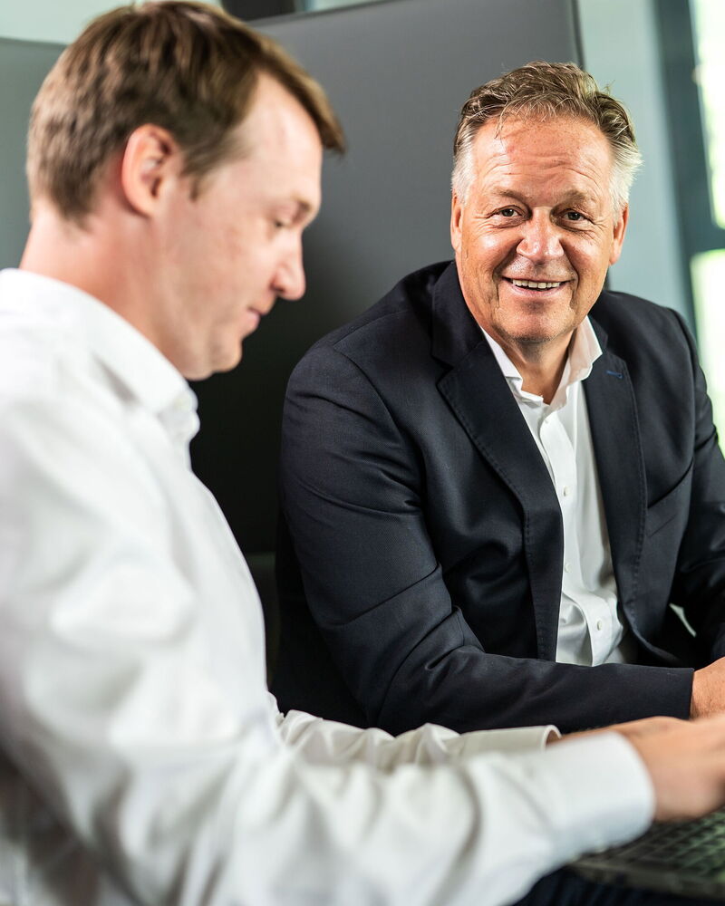 Jens und Georg Ahlbrand im gemeinsamen Austausch.