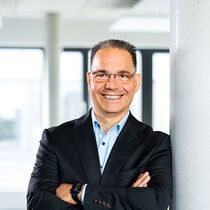 Ihr GRASS-MERKUR Ansprechpartner: Muzaffer Ege - Senior Vice President Sales