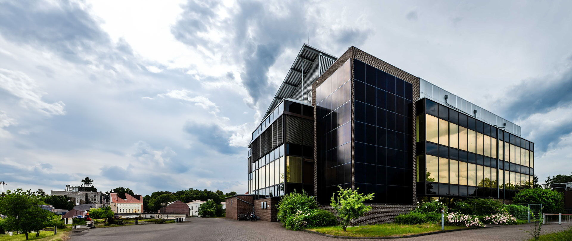 Gebäudeansicht Rechenzentrum Hannover - Grass-Merkur